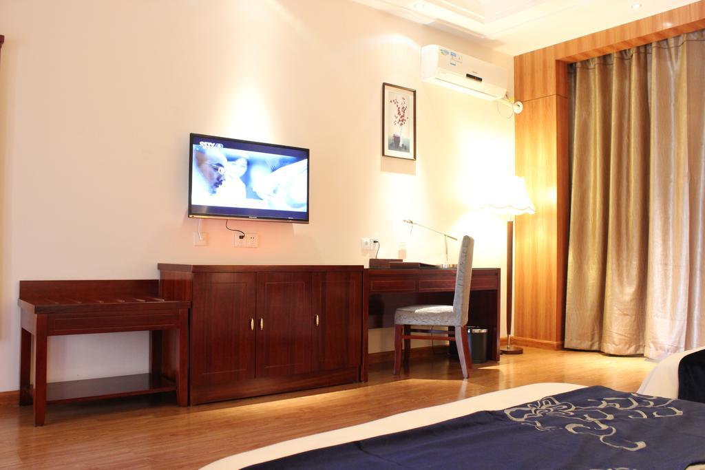 Golden Peacock Resort Hotel Бейра Номер фото