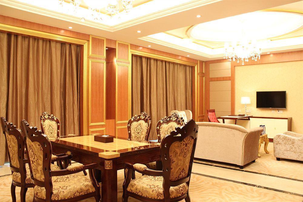 Golden Peacock Resort Hotel Бейра Екстер'єр фото
