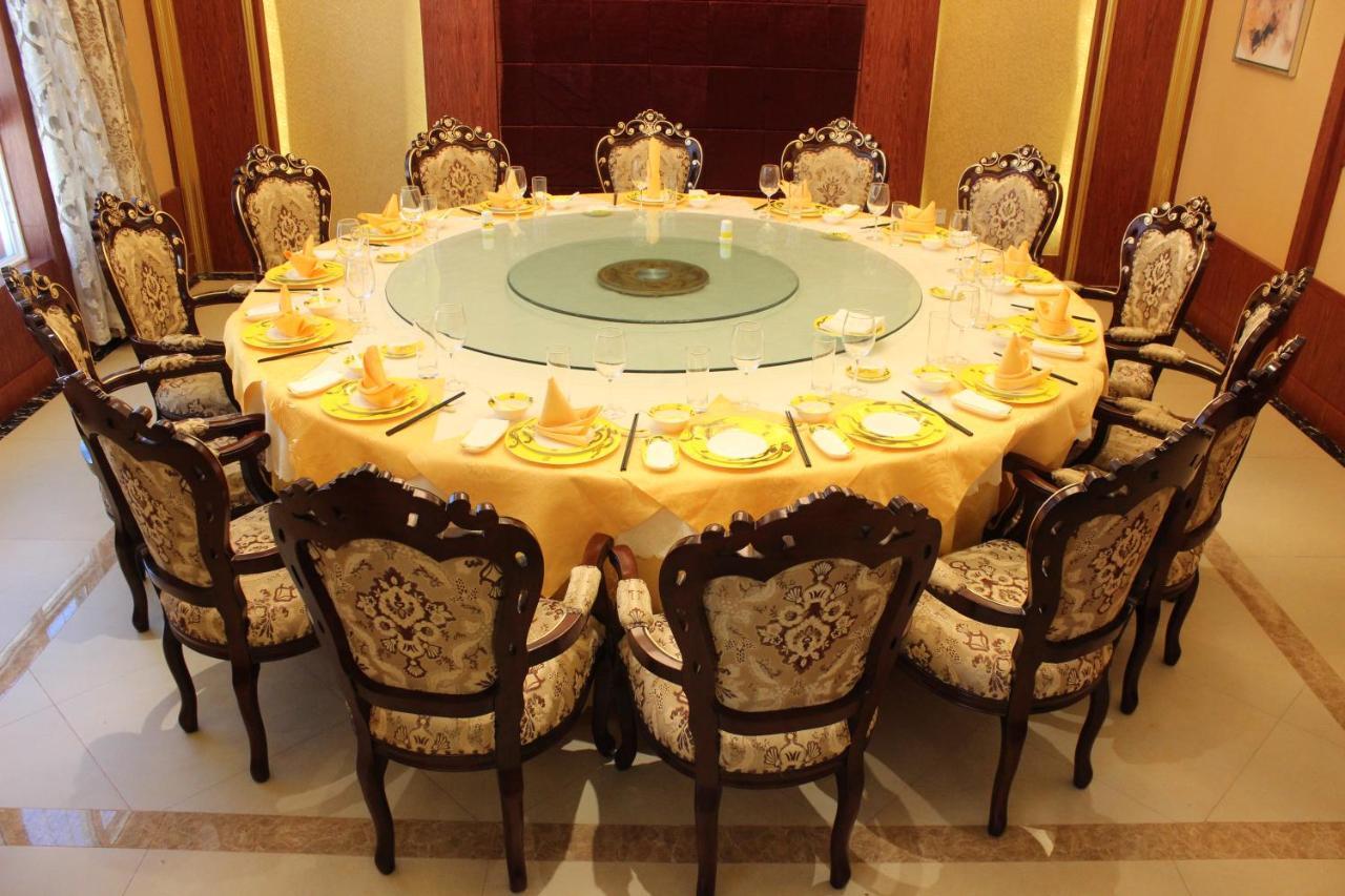 Golden Peacock Resort Hotel Бейра Екстер'єр фото