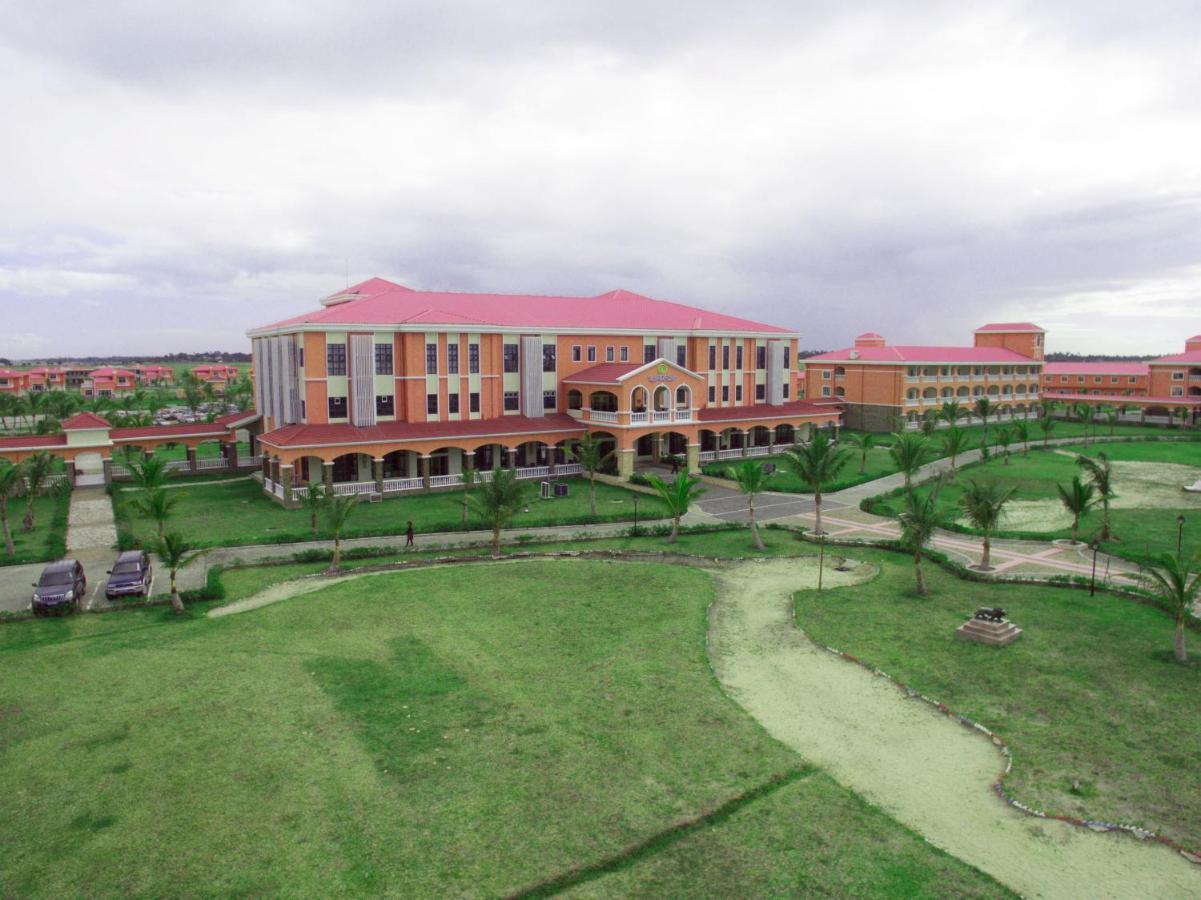 Golden Peacock Resort Hotel Бейра Екстер'єр фото