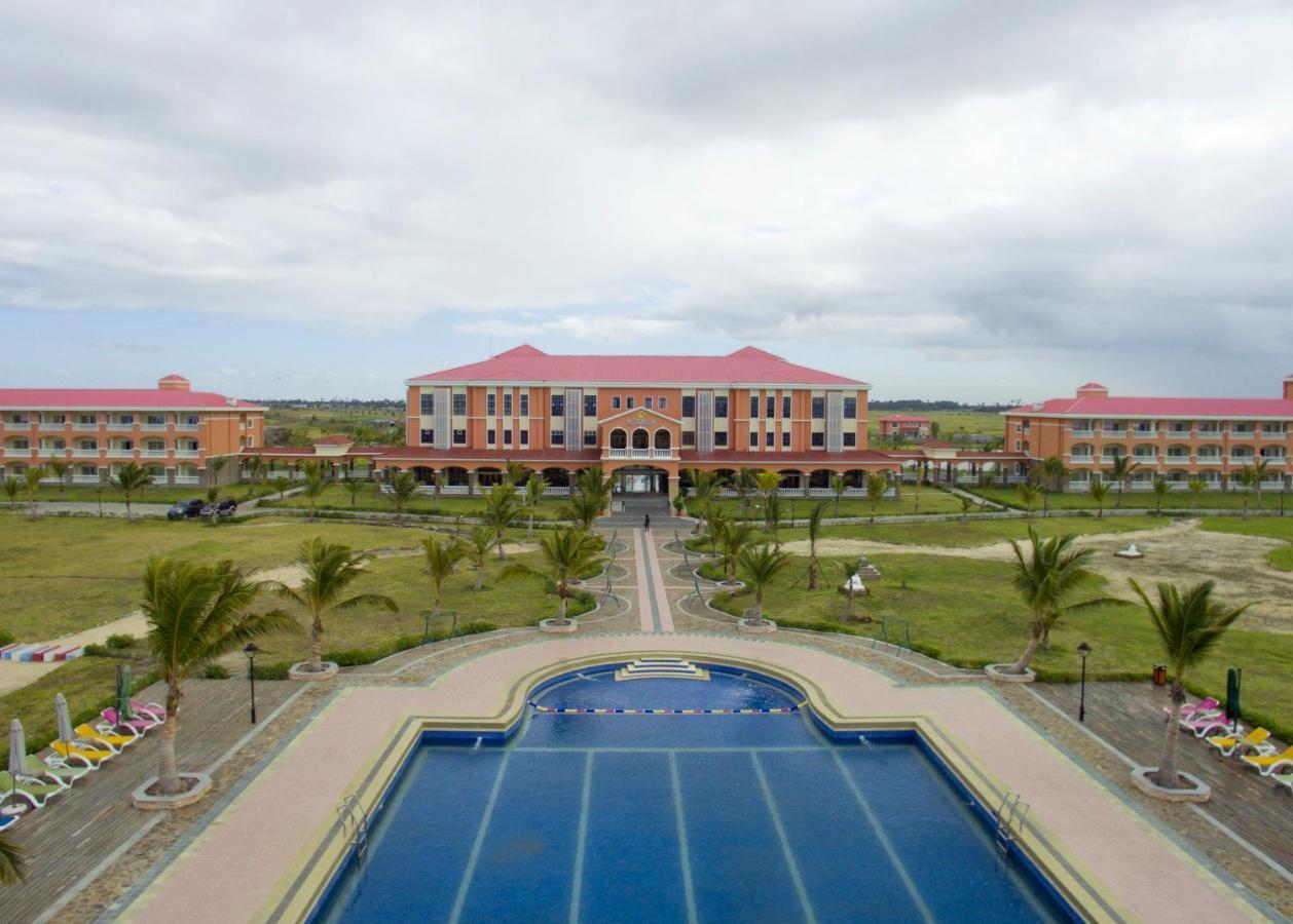 Golden Peacock Resort Hotel Бейра Екстер'єр фото